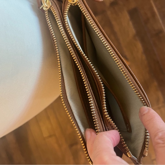 Radley London tan / brown crossbody purse 9” x 6” - Picture 8 of 10